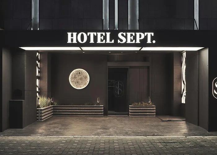Guwol Jongno Ikseon Hotel 3*
